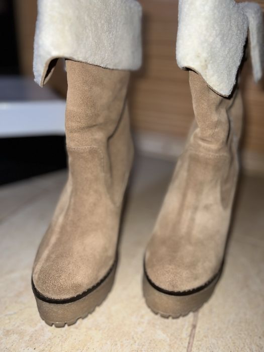 Зимові чоботи жіночі