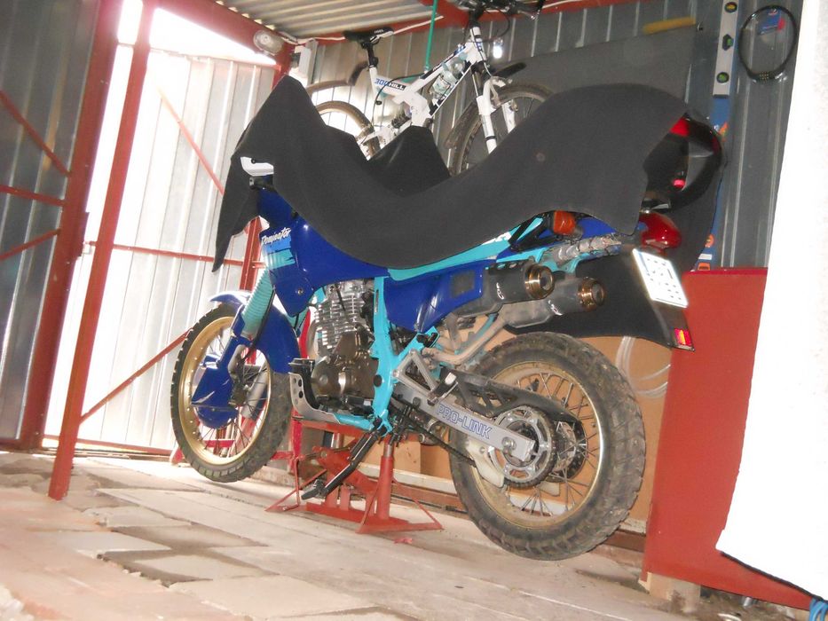 Motocykl Honda NX 650 Dominator, stan techn wzorowy