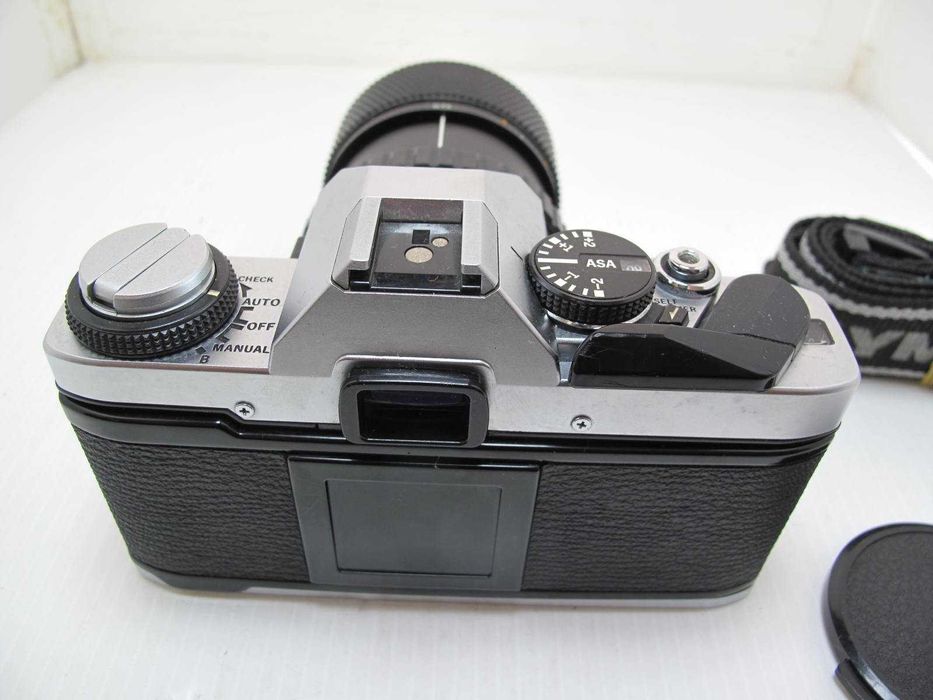 Olympus  OM 20 com Ojectiva OM Auto zoom 35 - 70
