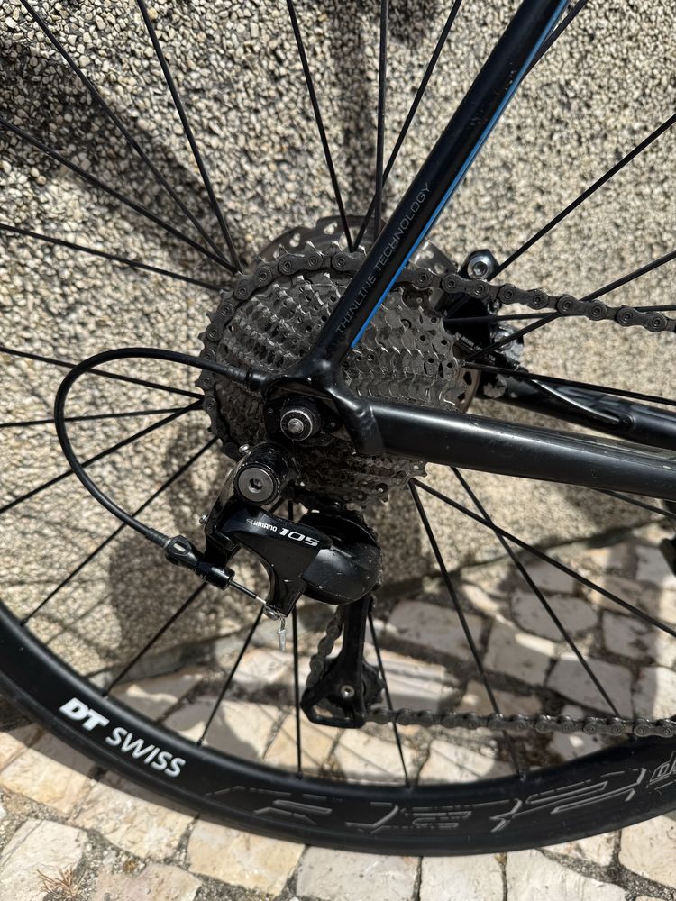 Bicicleta estrada Cannondale CAAD 12