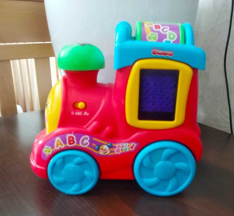 Паровозик Fisher-Price