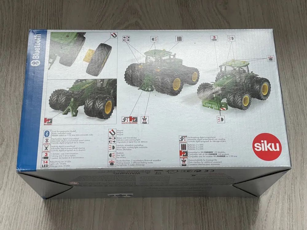 Siku 6735 ciągnik John Deere 7290R