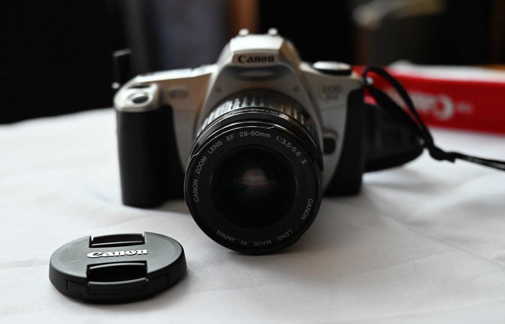 Lustrzanka  analogowa Canon EOS 300