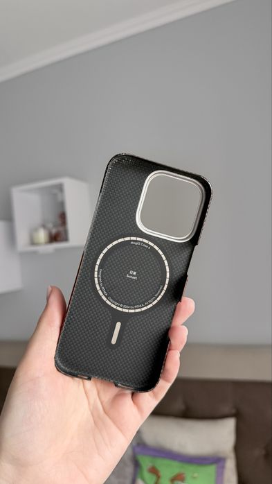 Чохол Pitaka на iPhone 16