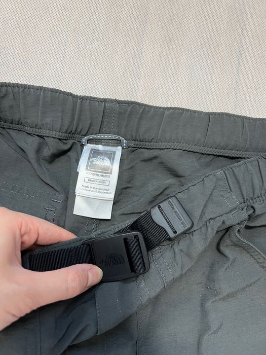 The North Face TNF cargo spodnie / spodenki odpinane nogawki