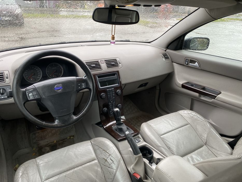 Volvo v50 2.0d 136KM