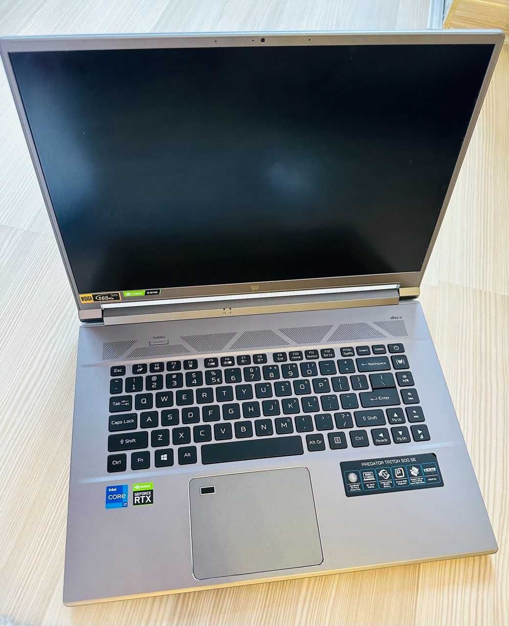 Laptop Gaming Acer Predator Triton 500 SE (i7-12700H, RTX 3070 Ti, 2K)