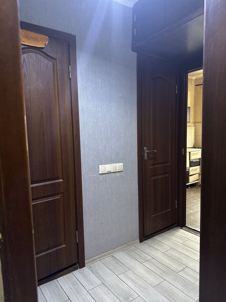Продам 2 комнатную квартиру Л/Б Мир