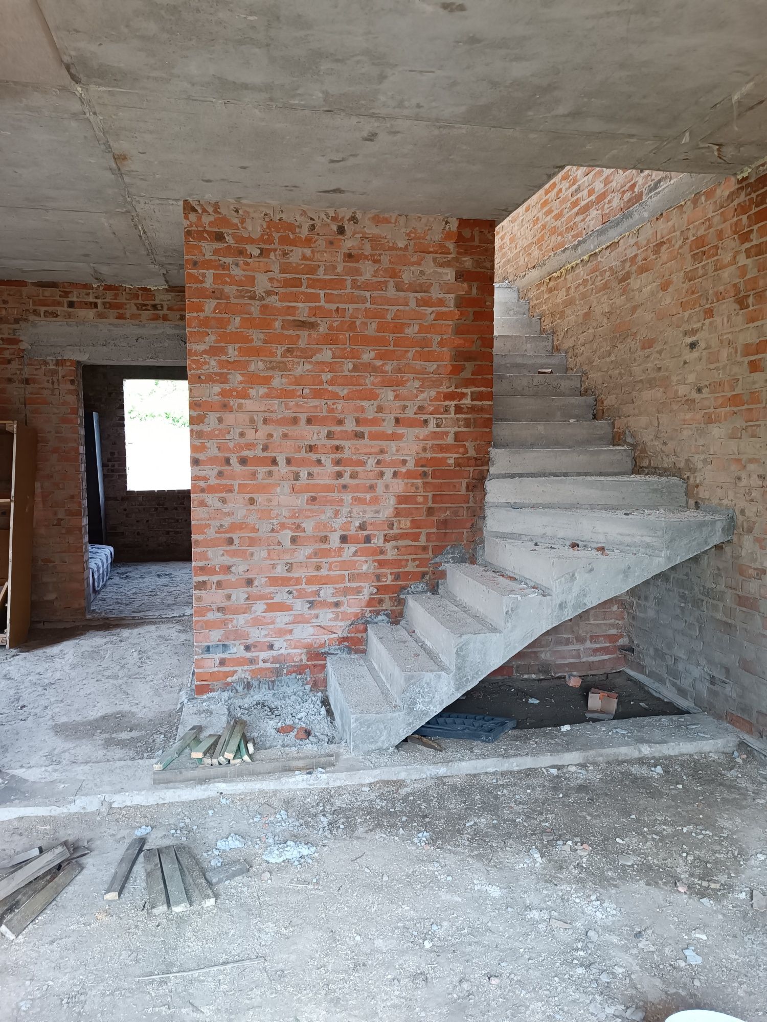 Продам котедж двоян. Масив Новобудов на Ювілейному.