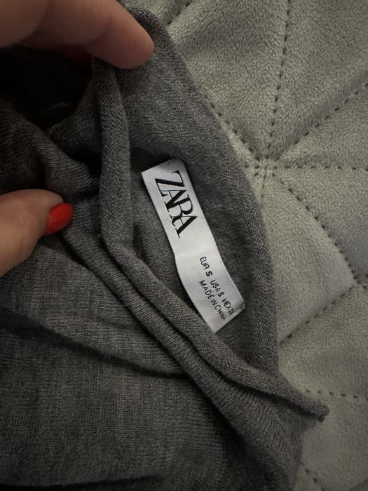 Базова кофтинка Zara S