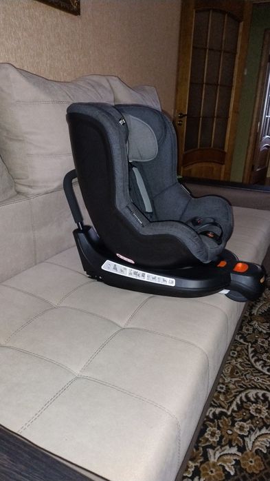 Продам автокрісло від народження Welldon