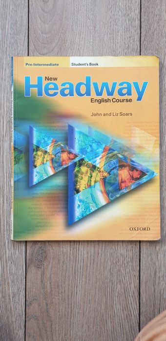 New Headway English Course Pre-Intermediate Student`s Book J.L. Soars