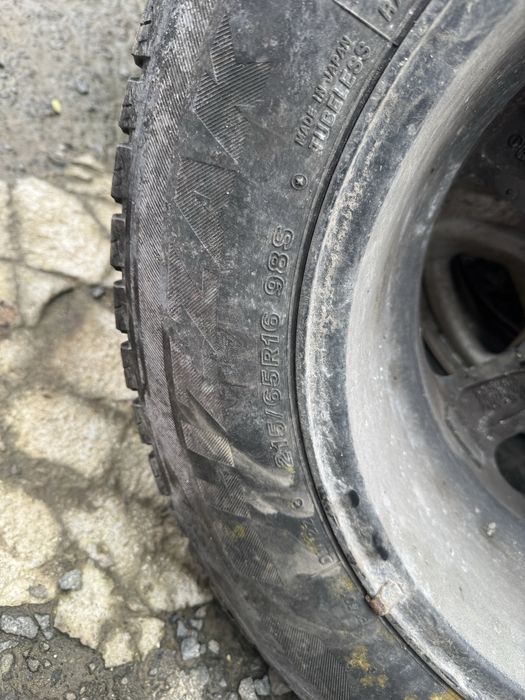 Шини з дисками 215-65-16 зима