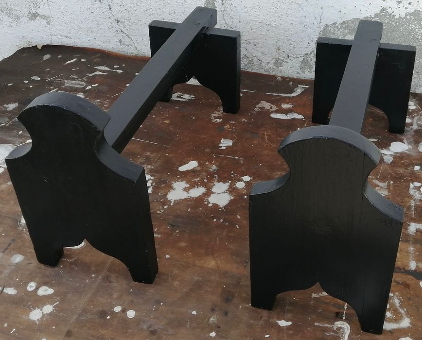 antigos pés de bau