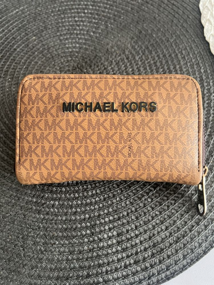 Mały portfel MIchael Kors