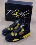 Nike_Air_Jordan_4 |Thunder|Retro| rozmiar EU.40