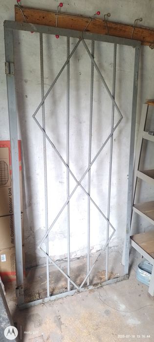Калитка металическая 1.8 м.* 0.9 м.    .