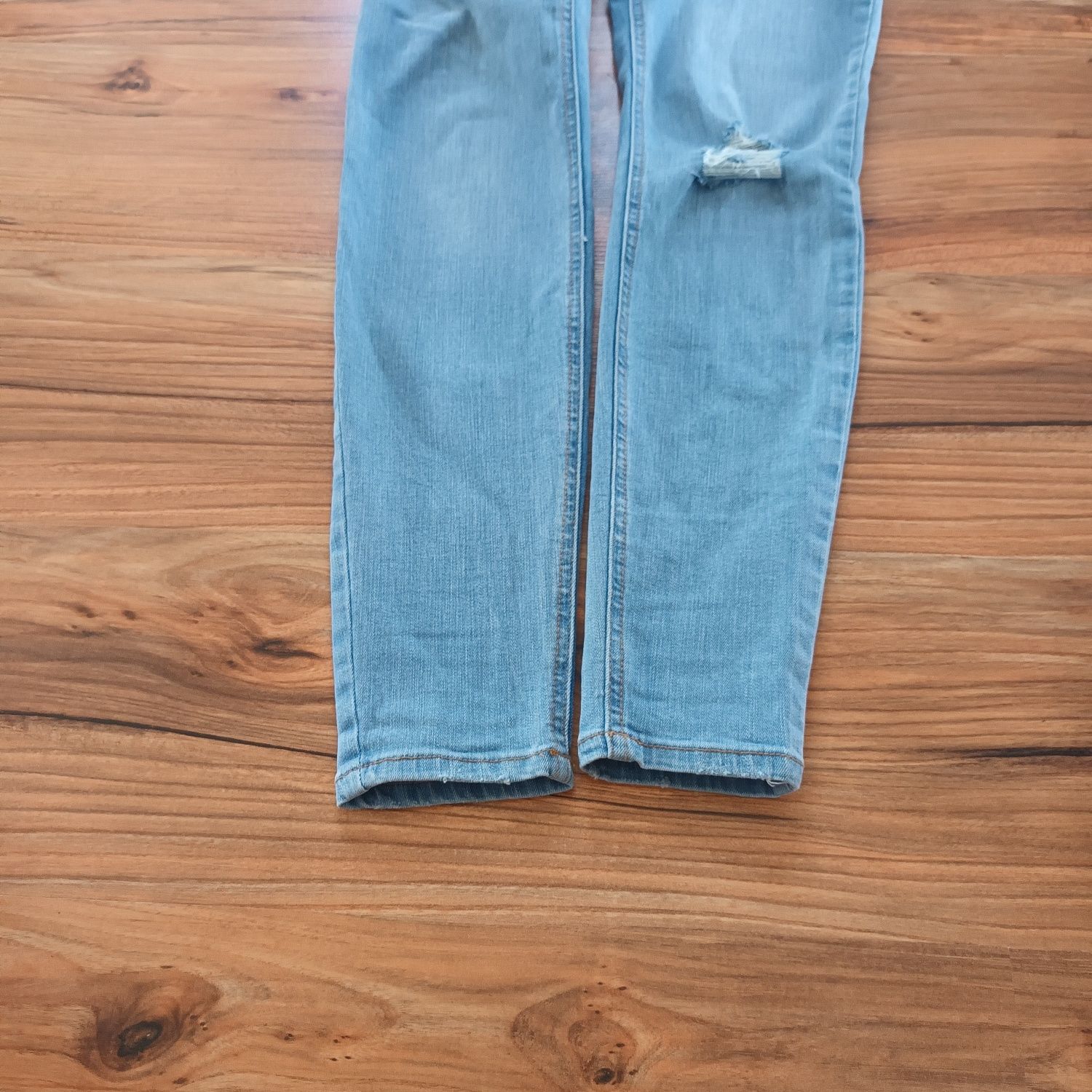 Spodnie 36 S Bershka jeansowe push up jeansy niebieskie elastyczne