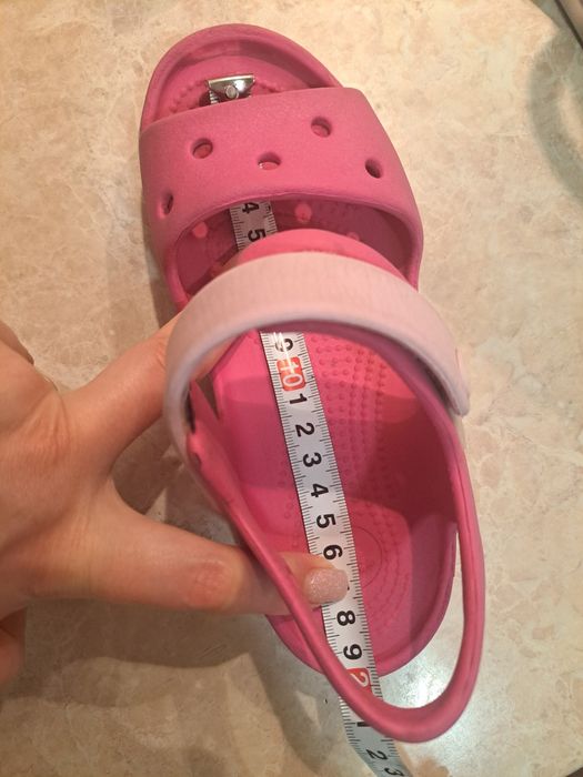 Босоніжки Crocs J1