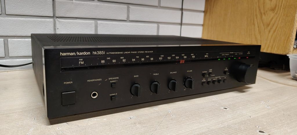 Amplituner Harman Kardon hk 385i.