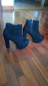 Botas salto alto pretas tamanho 36