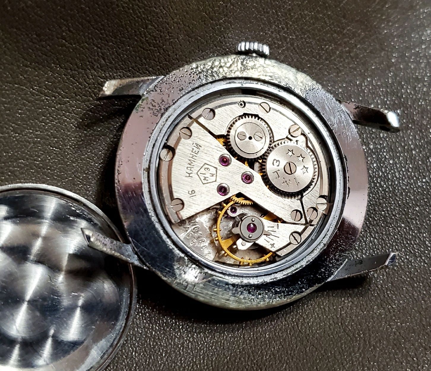 Часы "Полёт" с серебристым циферблатом 16 камней механизм 1МЧЗ ссср