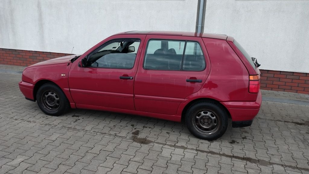 VW Golf III 1997r 1.4b stan bdb/OC 11.25/Pt 07.26r