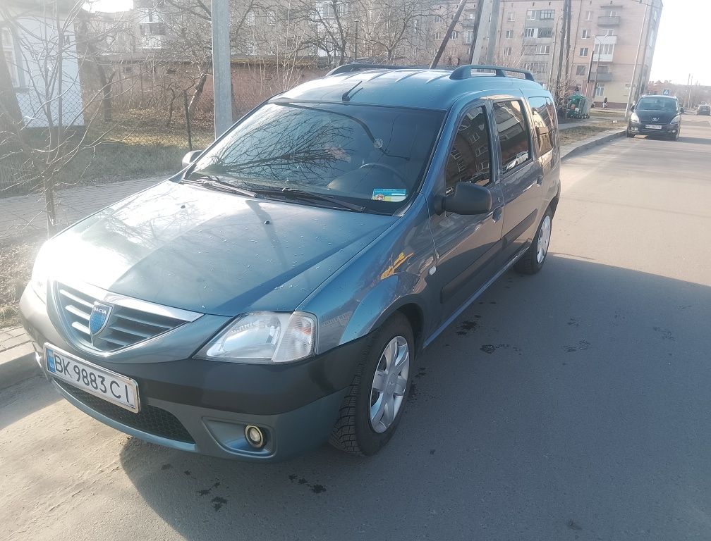 Продам logan mcv 1 5 dci