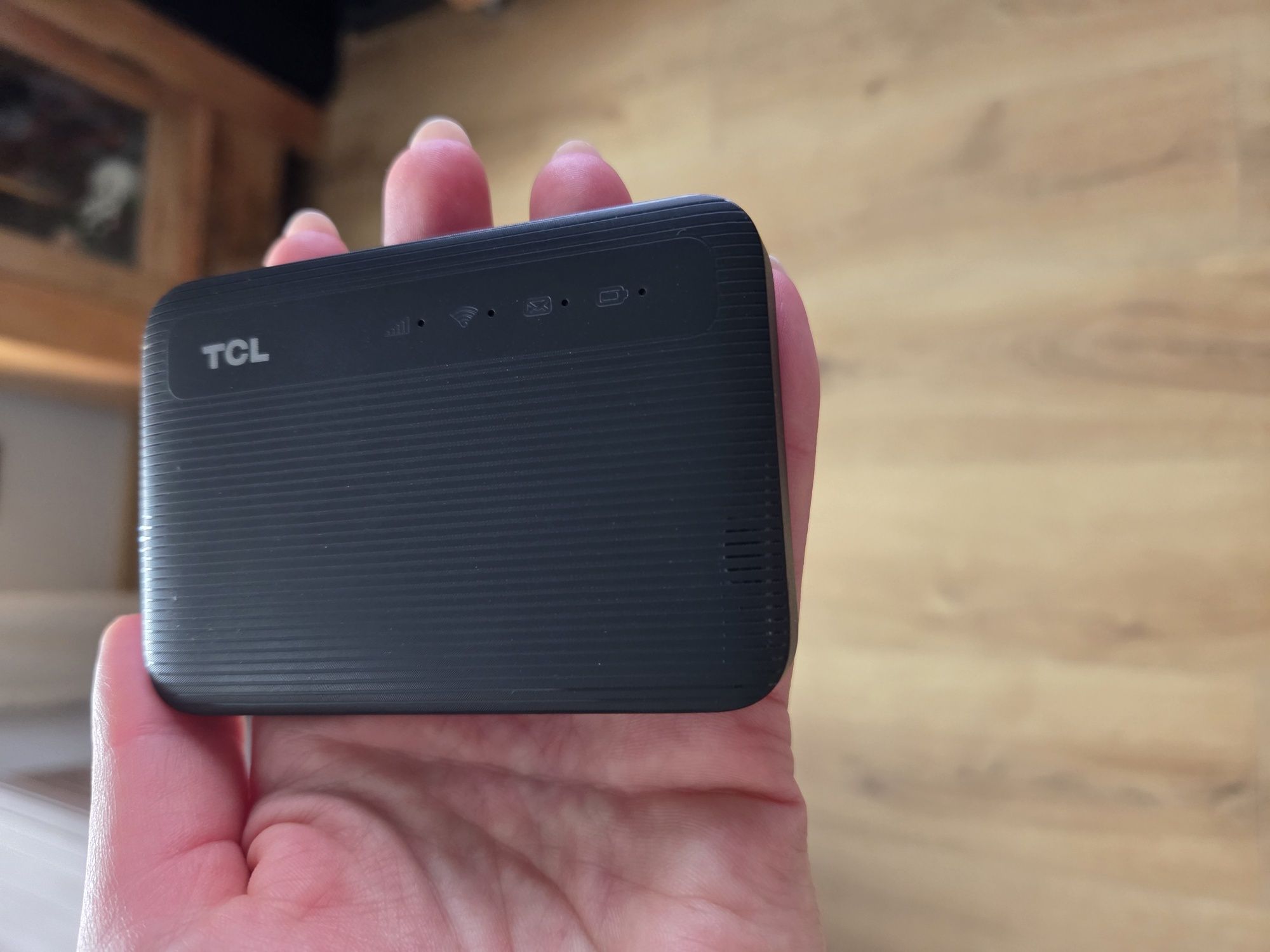 Router TCL stan idealny
