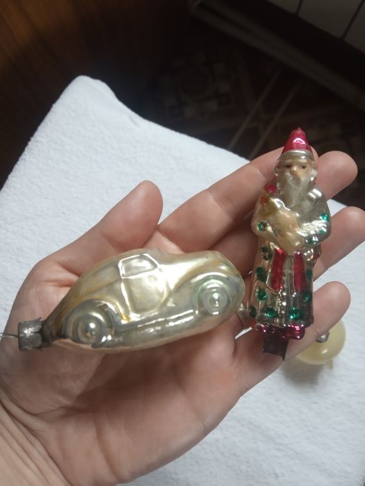 Ёлочные игрушки.