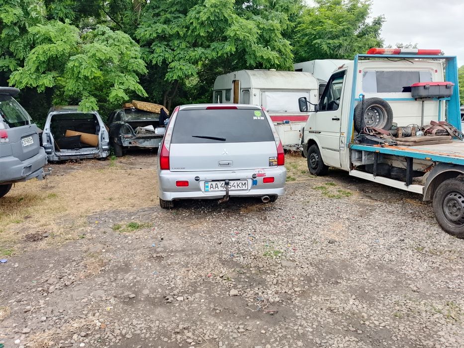 Продам lancer 9. 2006 года