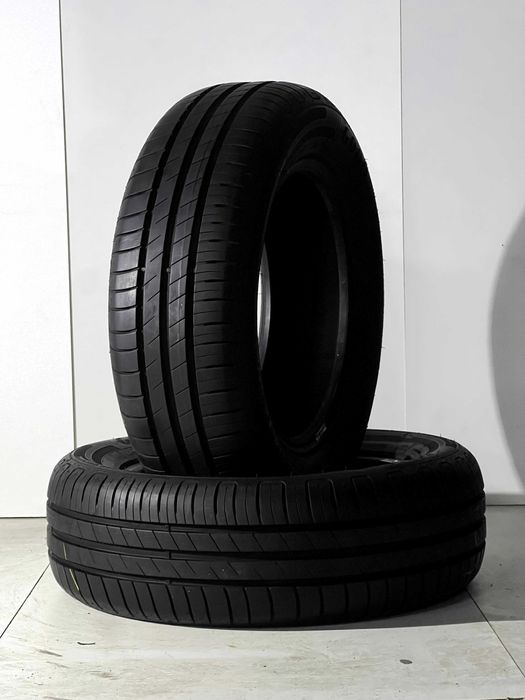 Pneus Goodyear Efficient Grip Performance - 195/65/15 - Como NOVOS