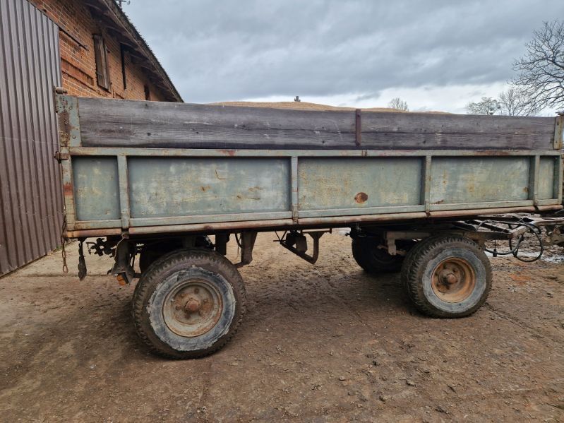 Sprzedam przyczepę D732