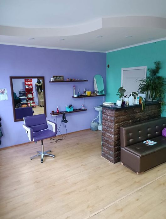 Оренда, або продаж комерційна нерухомість.