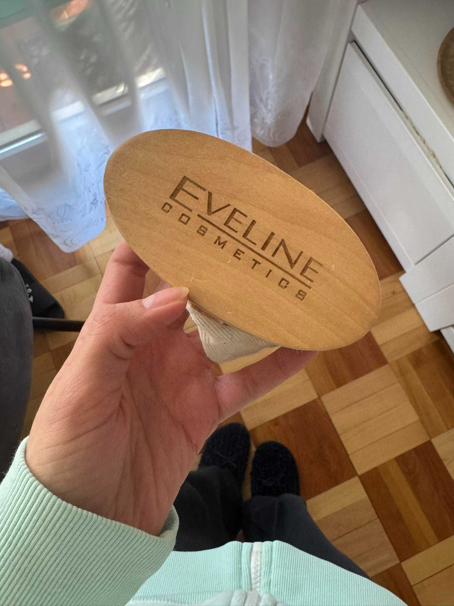 szczotka do szczotkowania ciała eveline cosmetics na cellulit 
nowa
