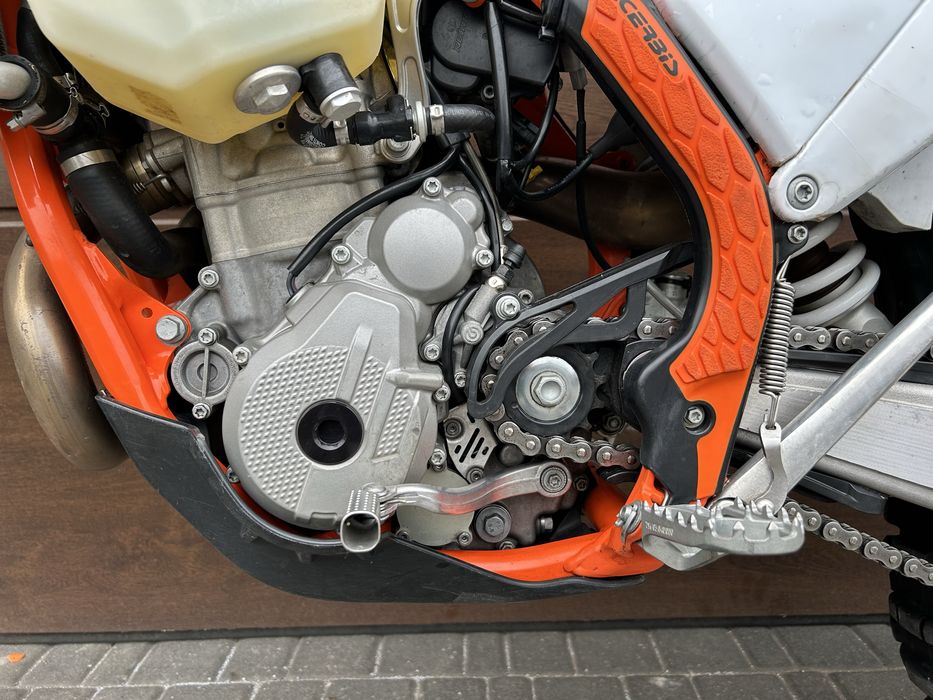KTM 350 EXC-f  SIX DAYS 2021.   Kat A2.   250 .  300 450 ,