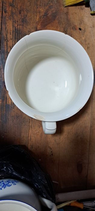 Bacio/Penico antigo, Lusitânia