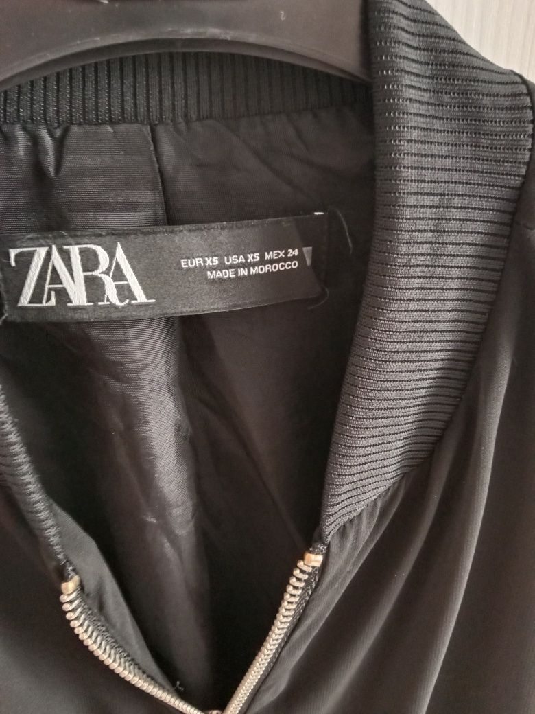 Бомбер кофта zara xs на літо весну