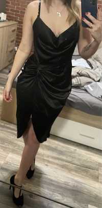 NOWA elegancka satynowa sukienka czarna M sexy