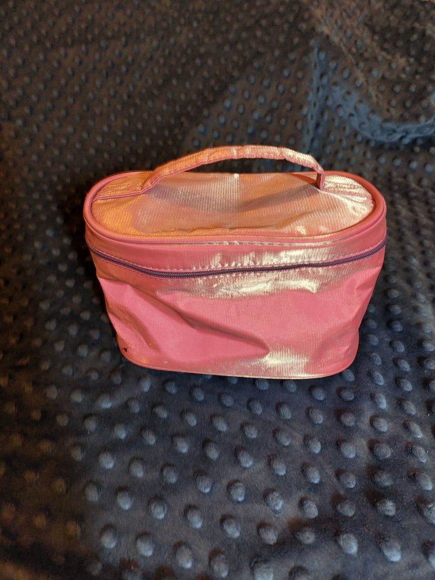 Kosmetyczka kuferek Wuhua