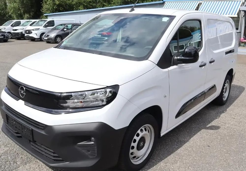Opel Combo L2  Faktura vat 23%, cena brutto z VAT 23%