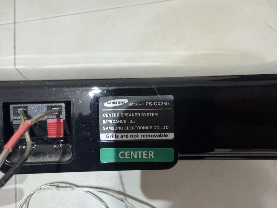 Subwoofer e colunas Samsung