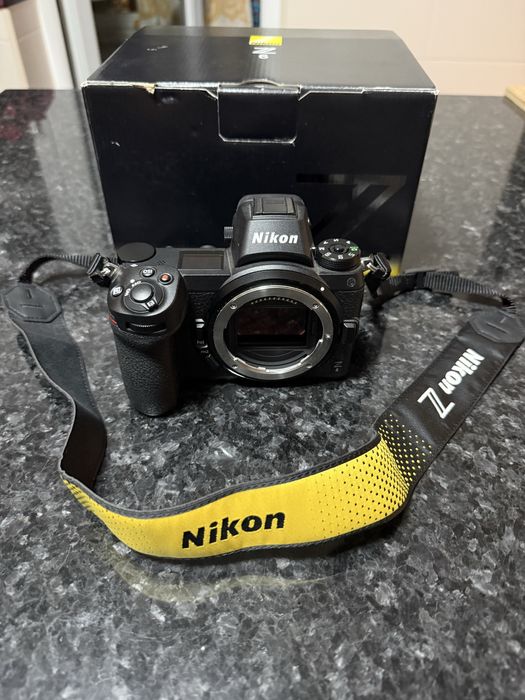 Maquina Fotografica Nikon Z6 e objetiva Nikkor Lens 24-120mm