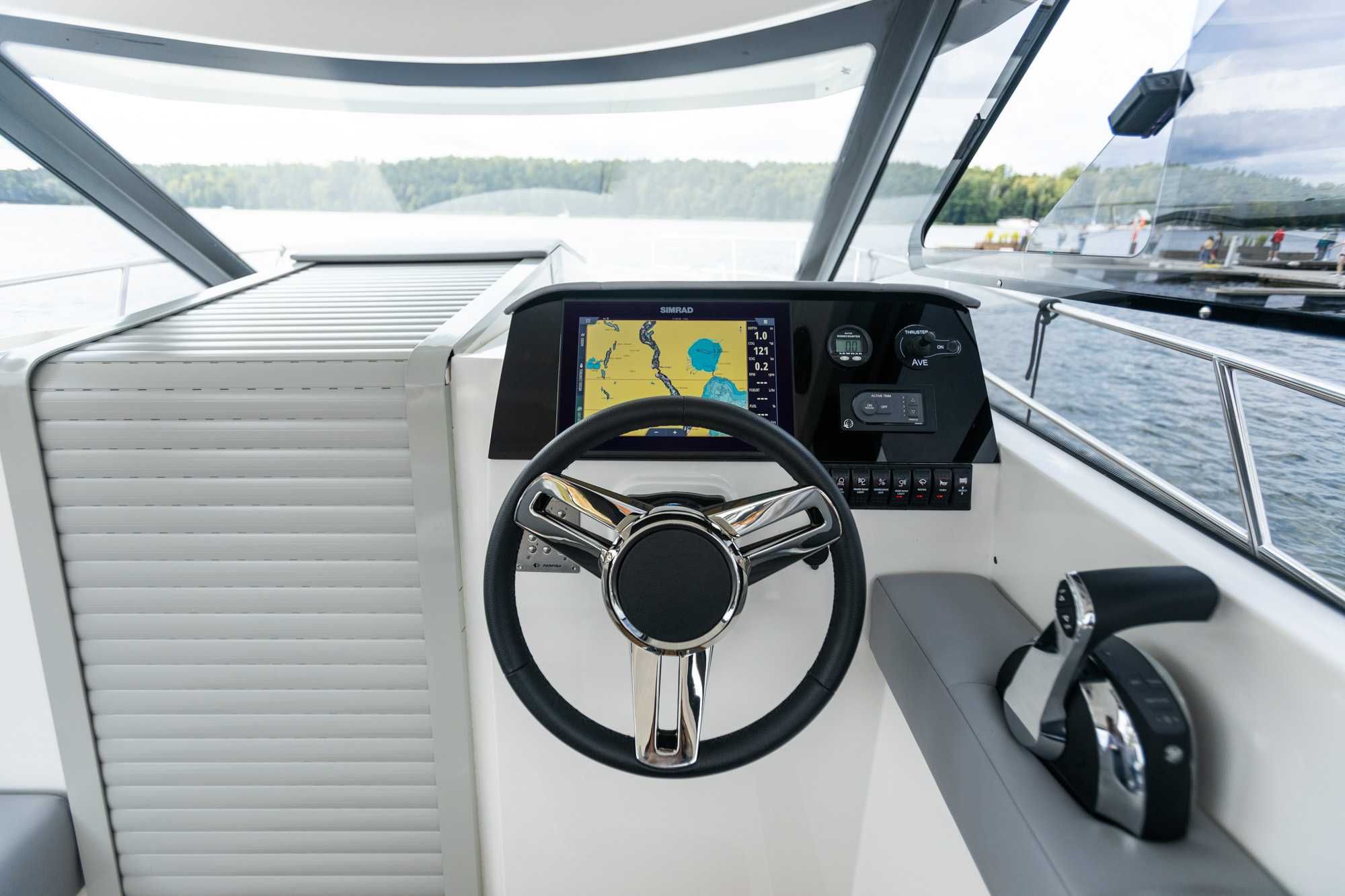 Jacht motorowy NAUTIC 900 Custom Mercury V6 200KM - Gwarancja 12 m-cy.