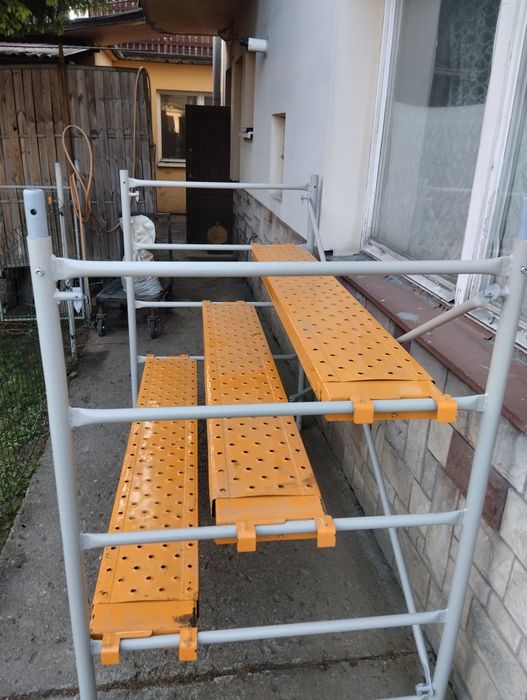 Rusztowanie elewacyjne drabinkowe modułowe