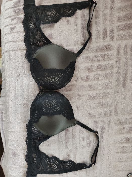 Бюстгальтер пуш-ап Secret Possessions 32B в идеальном состоянии