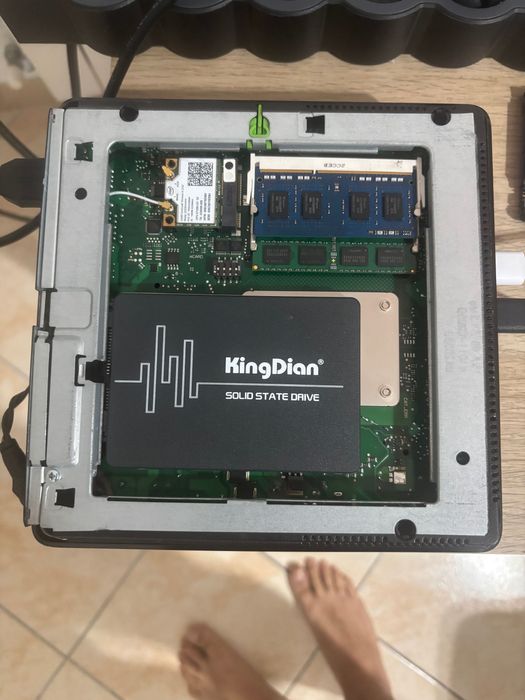 Mini computador de secretaria