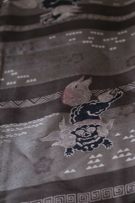 Japońskie haori męskie w lwy shishi czarne z zapięciem haori himo