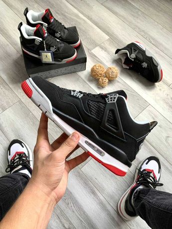 Продам кросівки Nike Air Jordan 4 Retro Black-Red