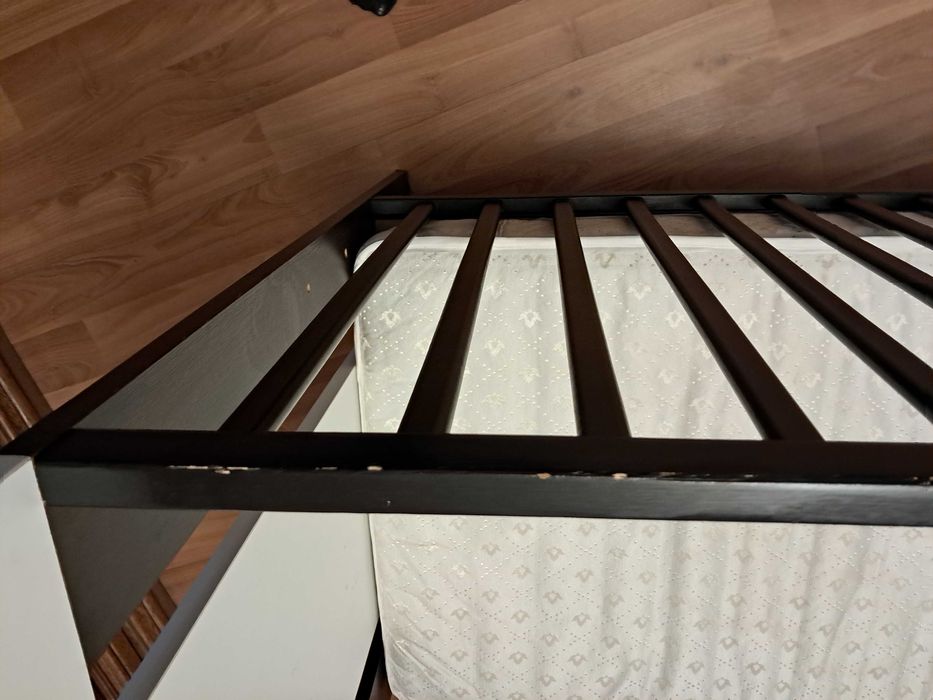 Pilnie sprzedam łozeczko drewniane